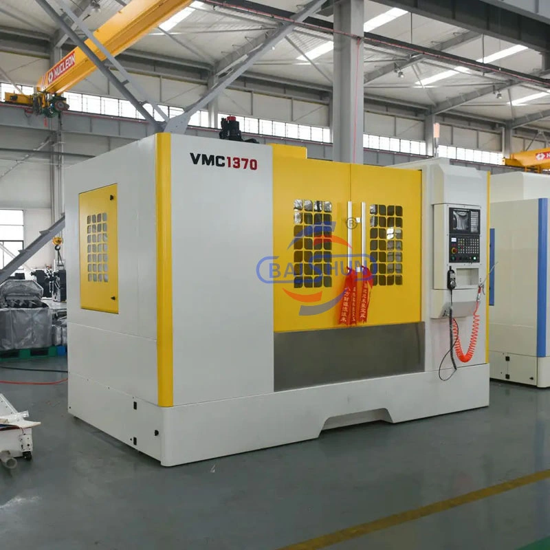 Milling Machine Mini Vmc650 Lathe Machine High Precision CNC Vertical Machining Center